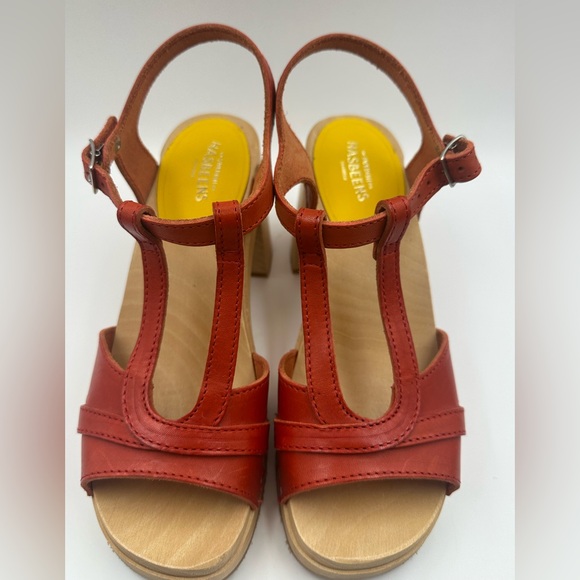 Swedish Hasbeens Red Leather Wooden Platform Sandals T-Strap Chunky Block Heel - Picture 4 of 16